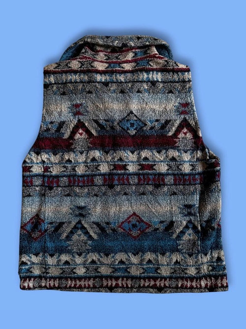 Флис жилетка с узорами 