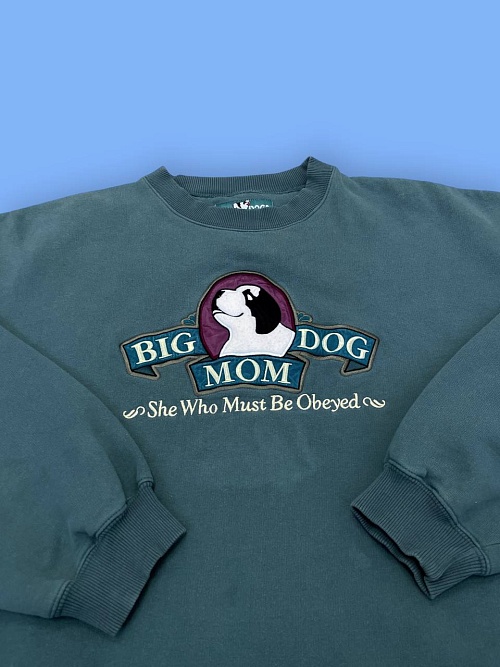 Плотная толстовка «Big Dog Mom» (официальный мерч)