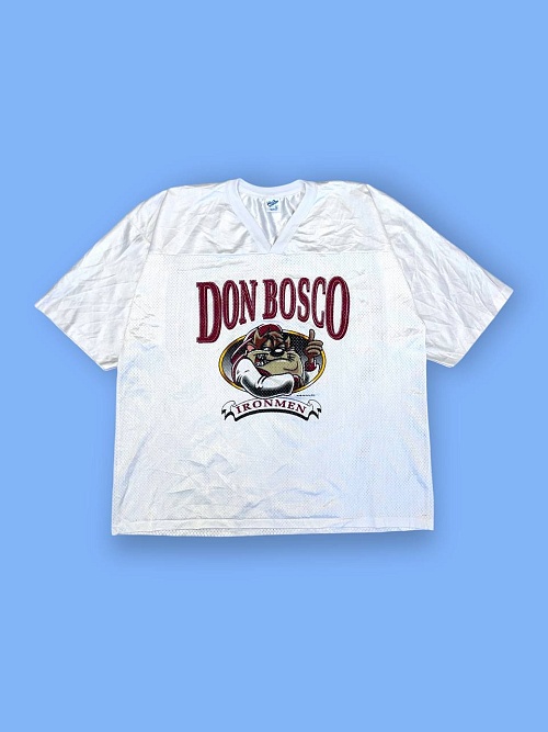 Джерси 1996 года «Don Bosco» с Тасманским Дьяволом из «Looney Tunes»