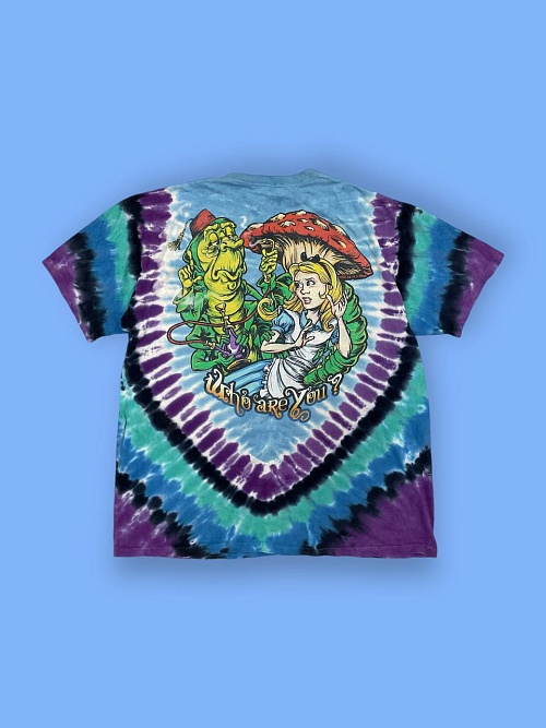 Футболка «Alice’s Adventures in Wonderland» от «Liquid Blue» 