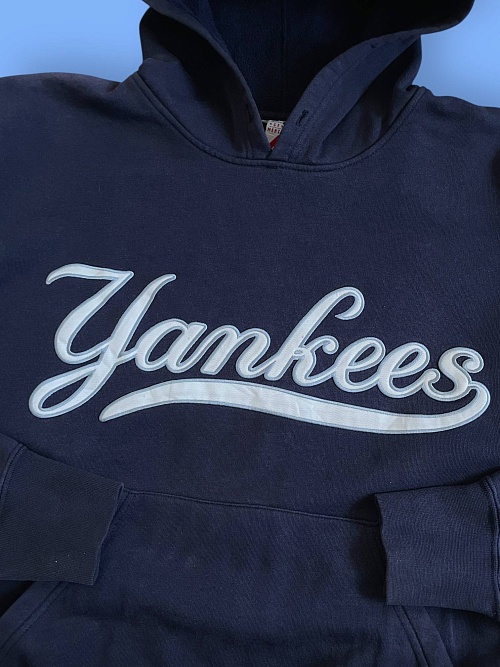 Плотное худи «MLB New York Yankees» от «Majestic» (официальная продукция MLB)