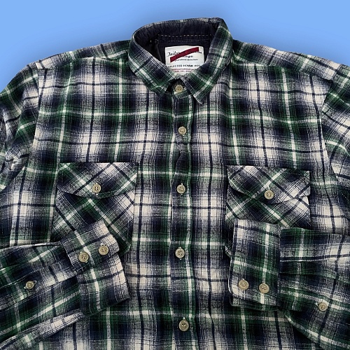 Клетчатая рубашка